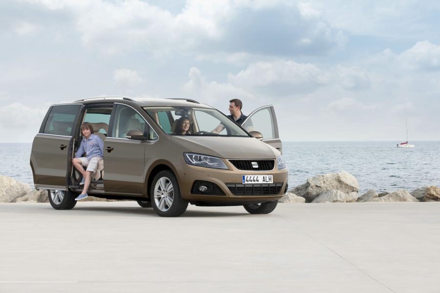  Seat Alhambra 4x4 2011 года  (фото 19 из 46)